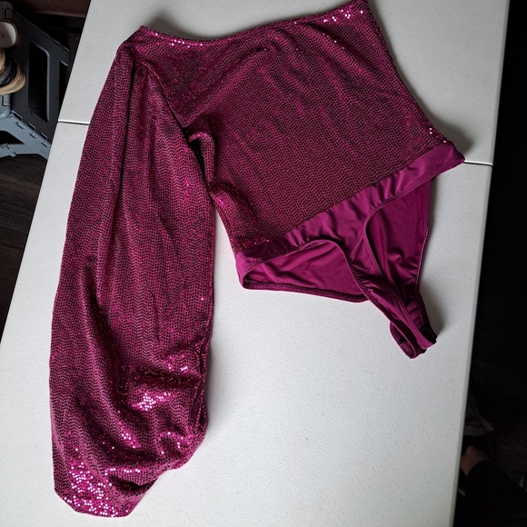 Living the Dream Sequin Bodysuit Fashion Nova Fuchsia - Picture 7 of 8